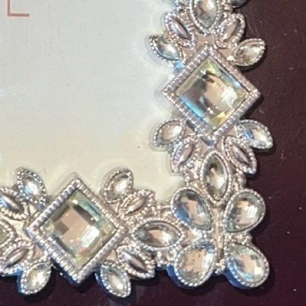 Luxe Collection Picture Photo 4 x 6 Frame NEW with Tags Silver Clear Crystals